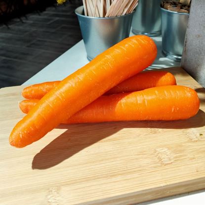 Picture of Carrot Australia (澳洲红萝卜) 800g - 900g +/- per pkt