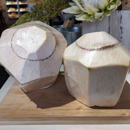 Picture of Local Coconut / pcs